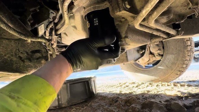 How Tight Should Oil Filter Be