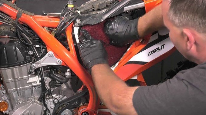How to Oil a Dirt Bike Air Filter