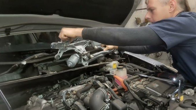 best spark plugs for toyota prius